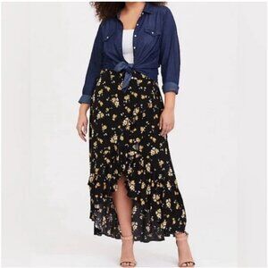 Torrid SZ16 Black Ditsy Floral Challis Hi Low Maxi Skirt Feminine Romantic Fairy